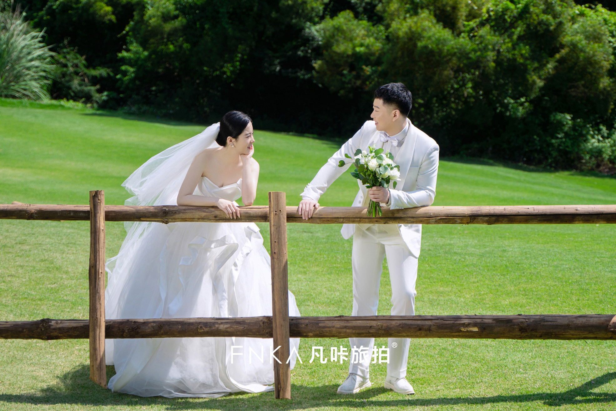 客片-草坪婚紗照3