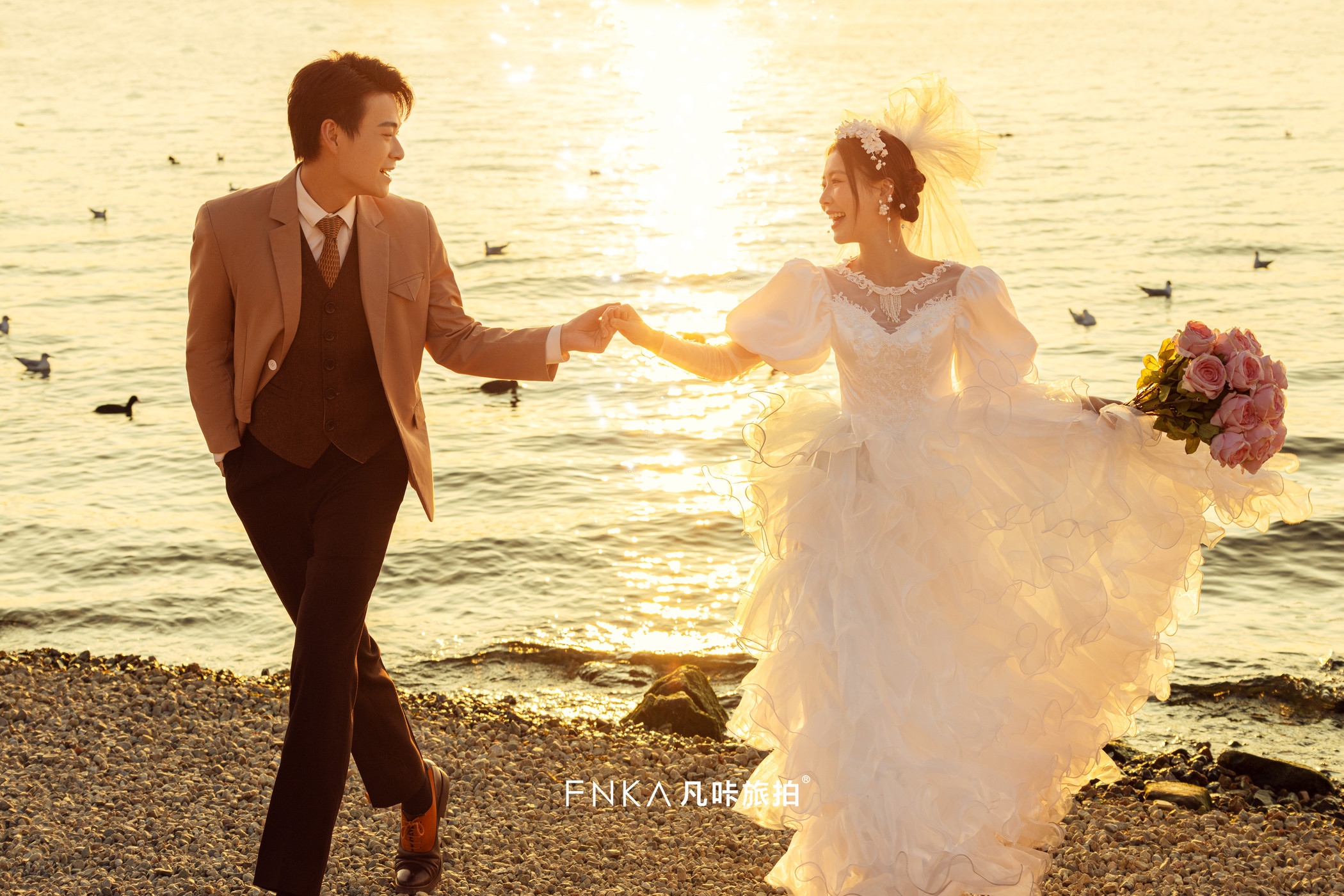 客片-夕阳洱海婚纱照3