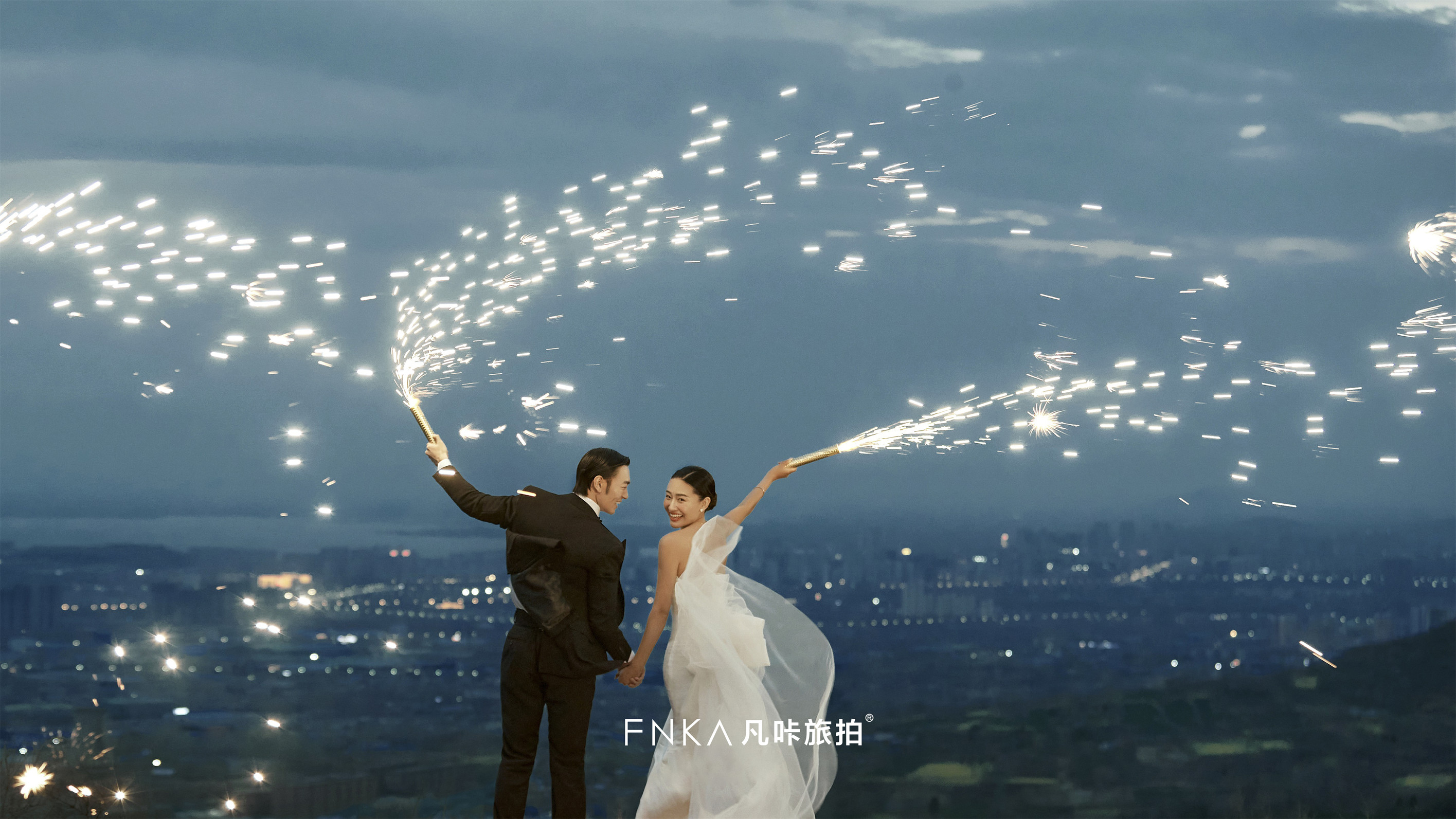 山顶夜景婚纱照6