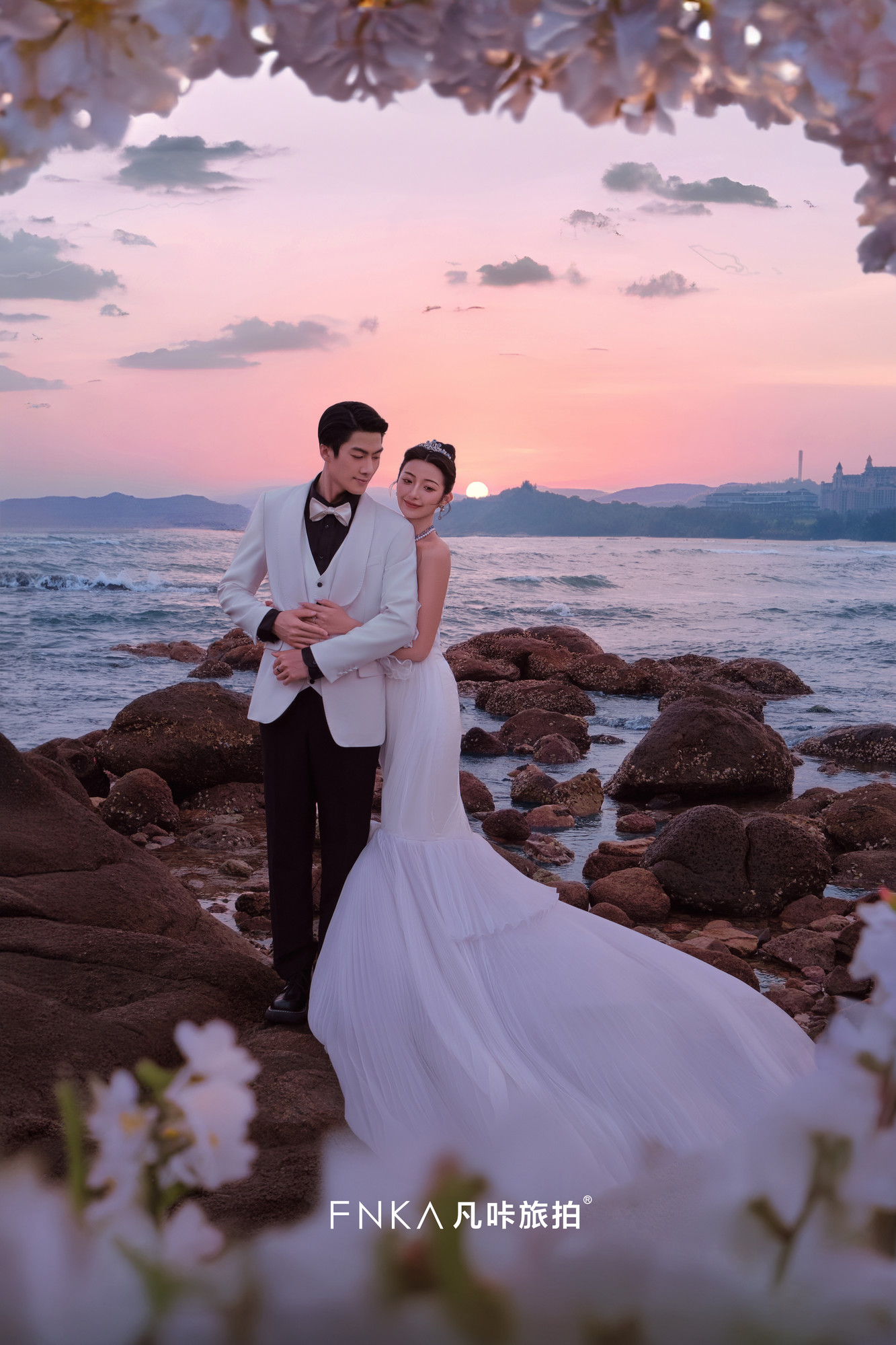 清水湾礁石婚纱照1