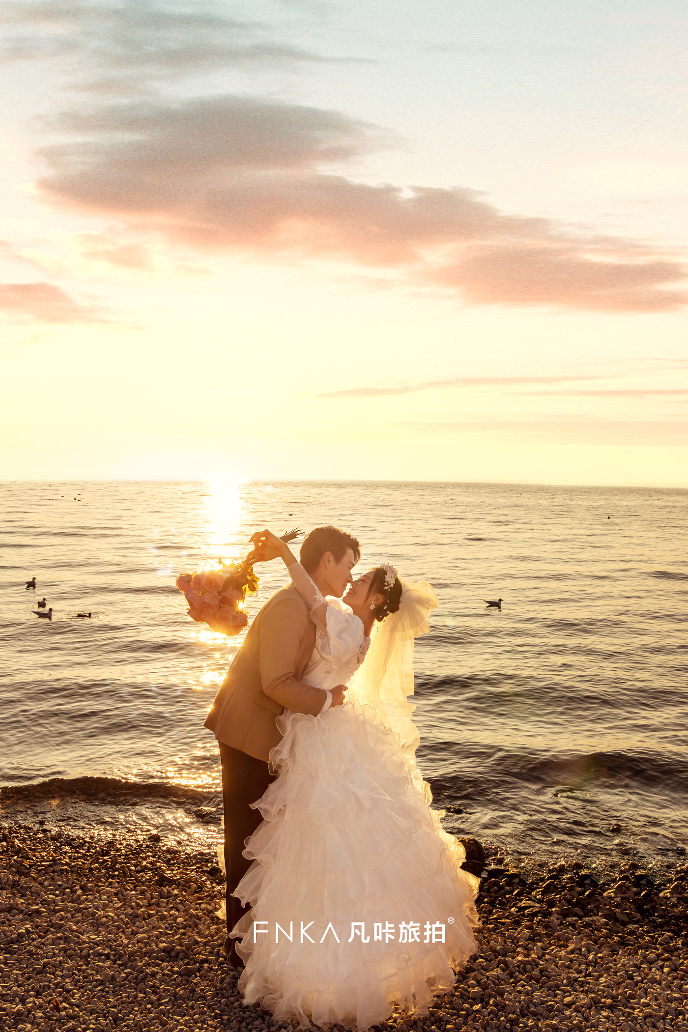 客片-夕阳洱海婚纱照6