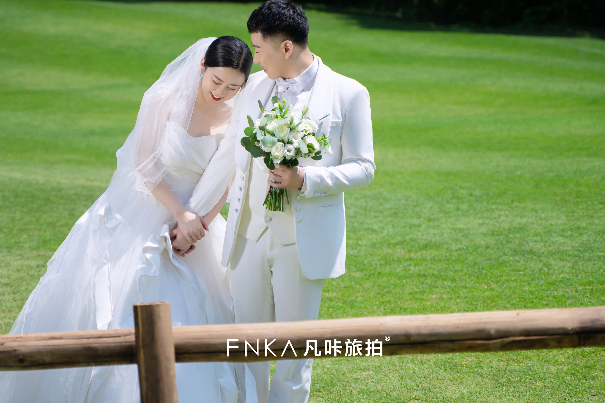 客片-草坪婚紗照2