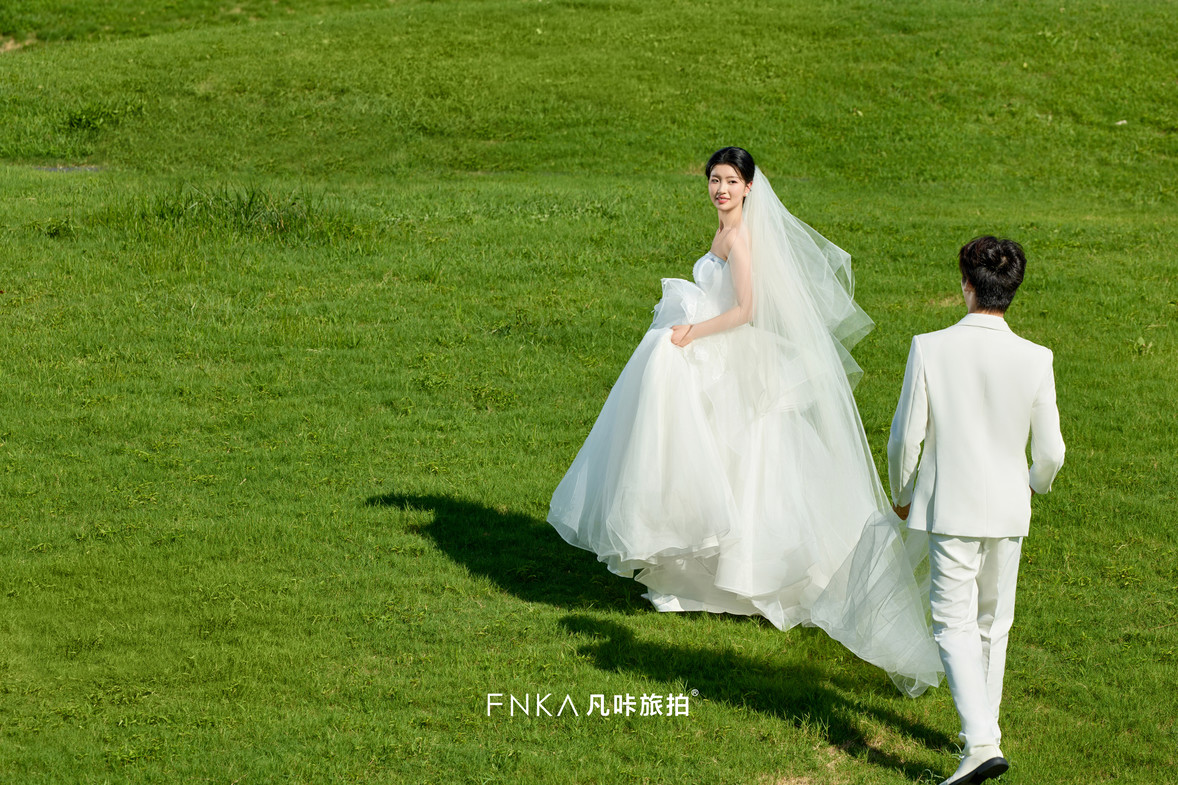 客片-草坪婚纱照5
