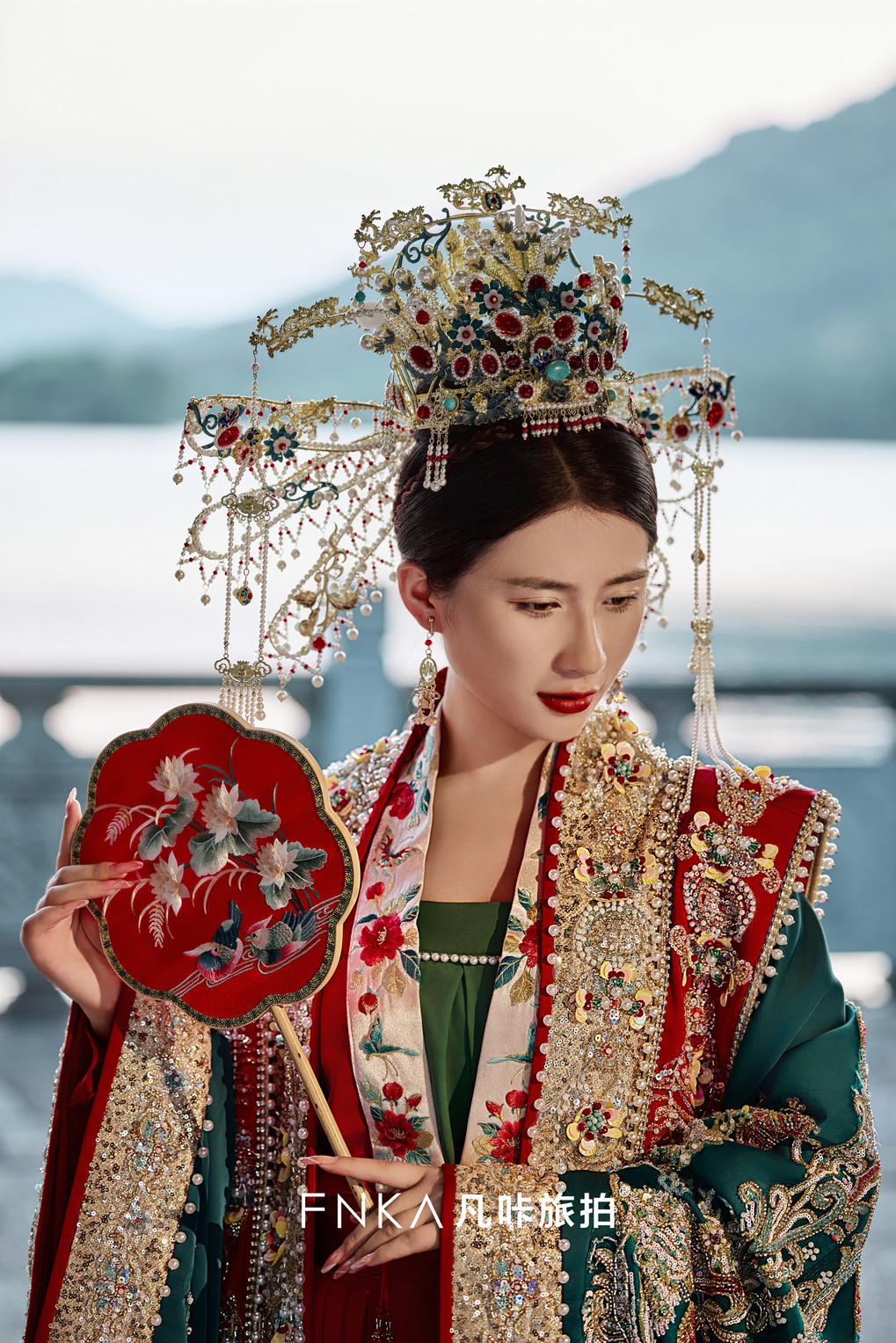 凤冠霞帔婚纱照4