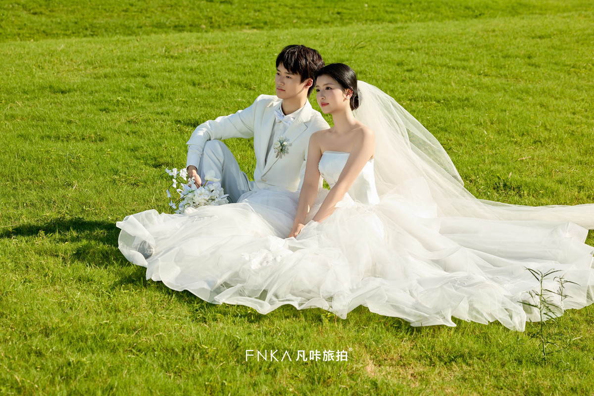 客片-草坪婚纱照0