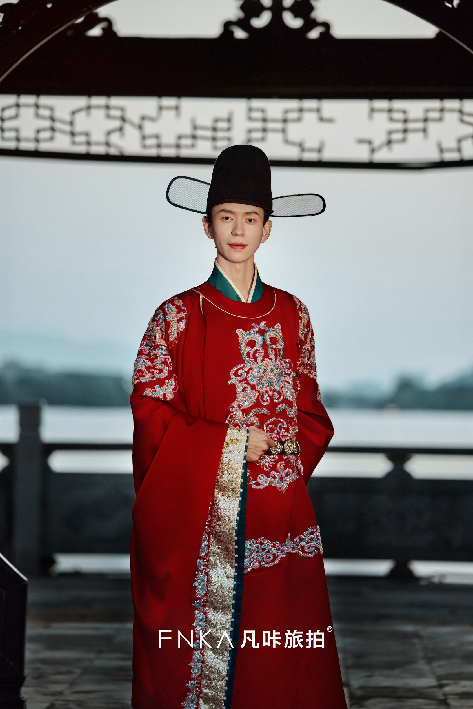 凤冠霞帔婚纱照8